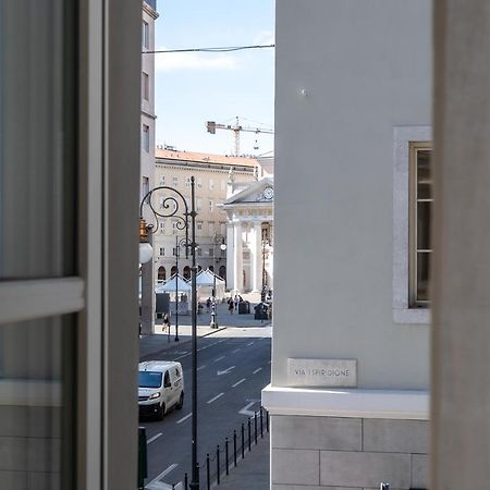 S1 Luxury Suites And Rooms Trieste Bagian luar foto