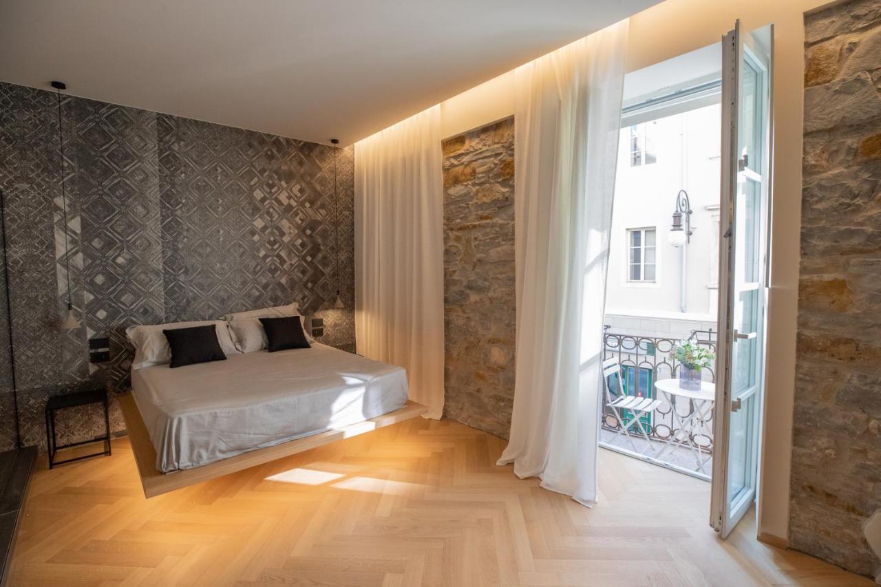 S1 Luxury Suites And Rooms Trieste Bagian luar foto