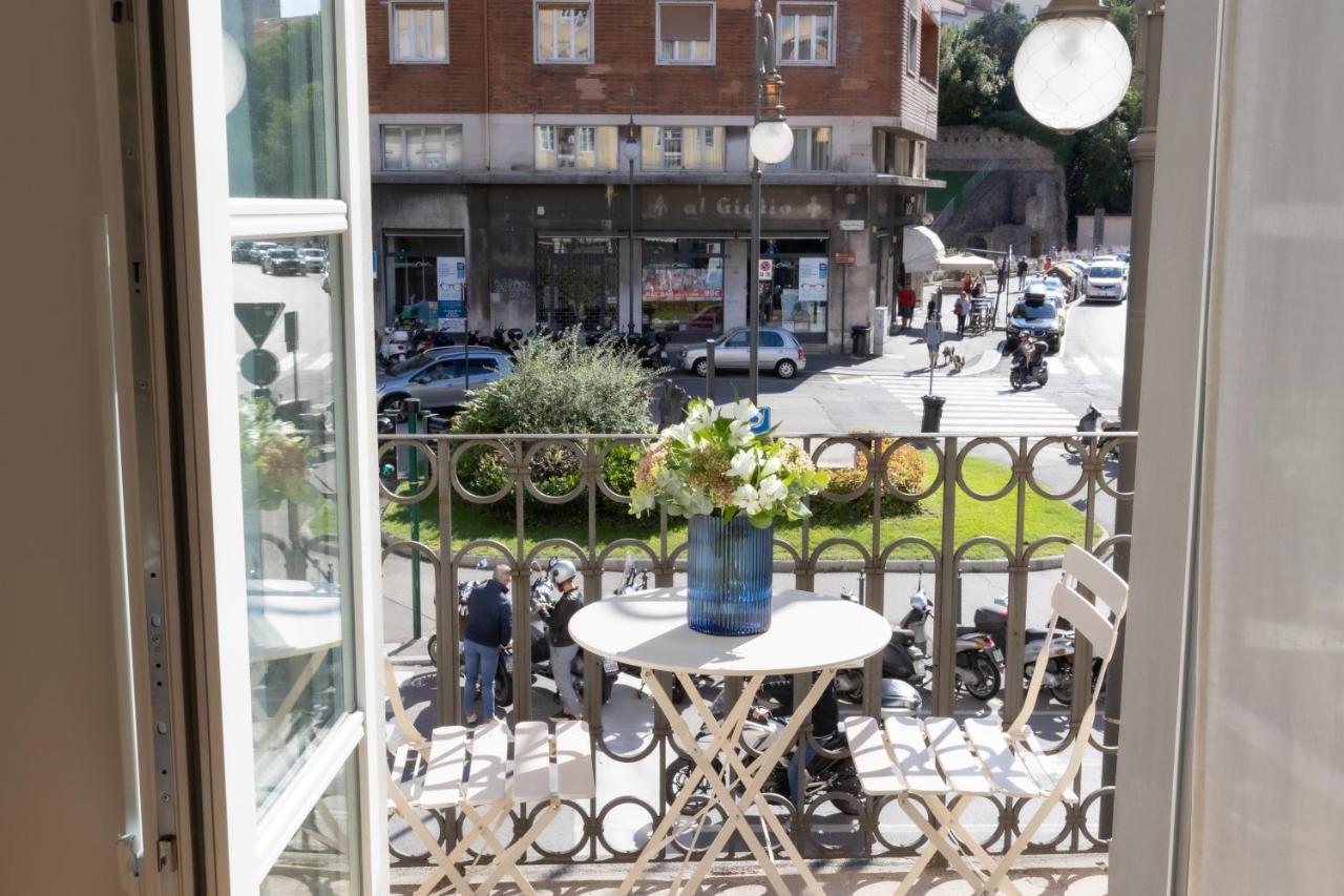 S1 Luxury Suites And Rooms Trieste Bagian luar foto
