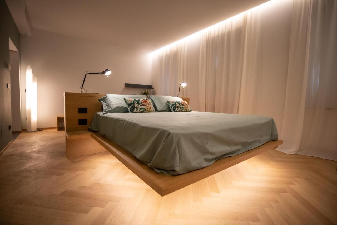 S1 Luxury Suites And Rooms Trieste Bagian luar foto